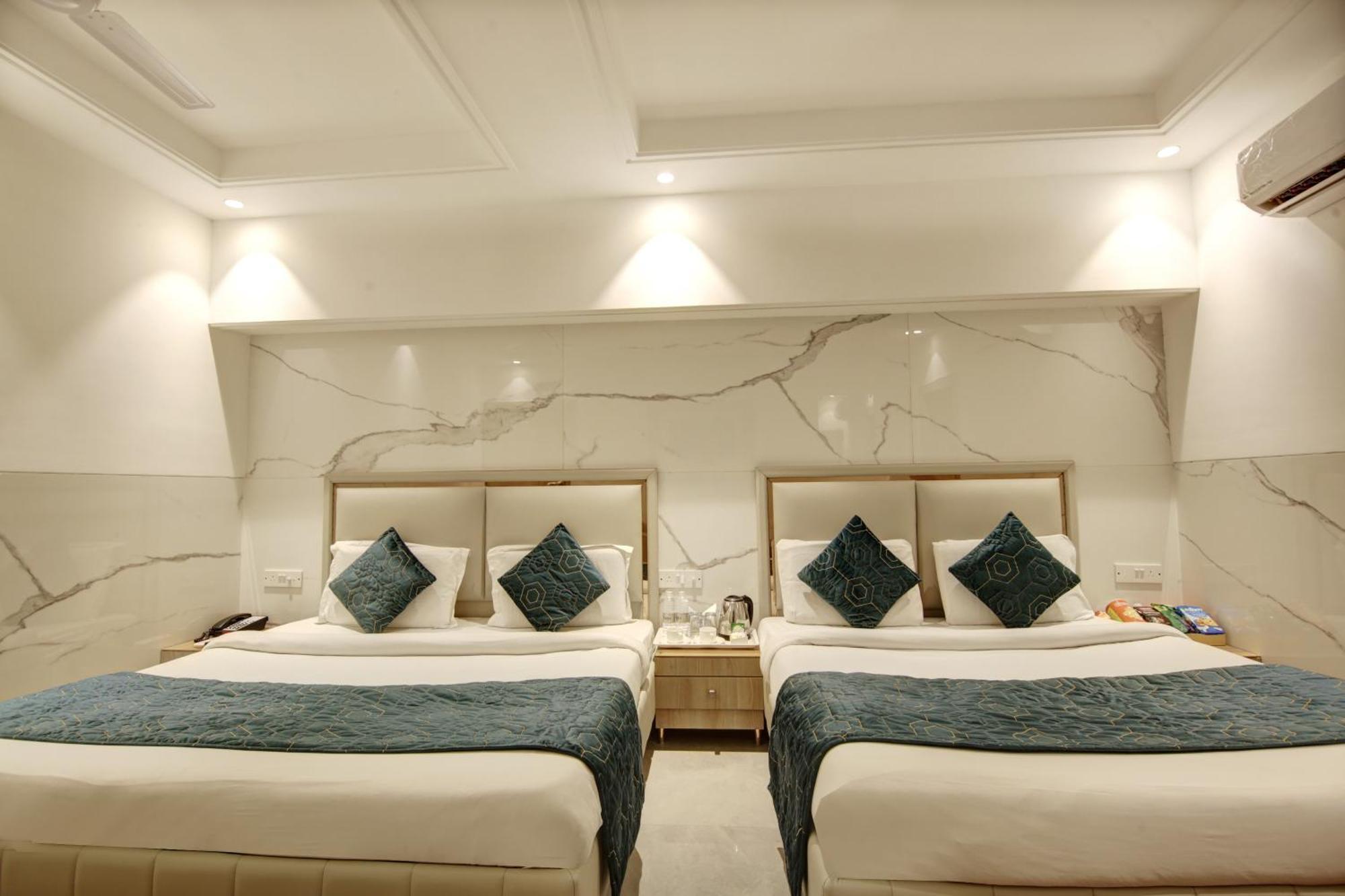 Hotel Transit International- Aerocity Delhi Airport نيودلهي المظهر الخارجي الصورة