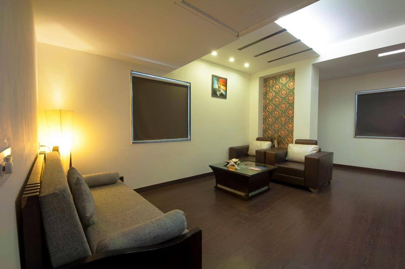 Hotel Transit International- Aerocity Delhi Airport نيودلهي المظهر الخارجي الصورة